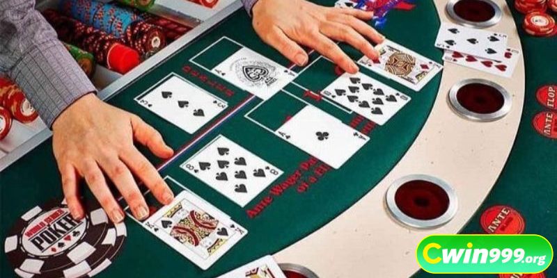 cách chơi game bài Poker